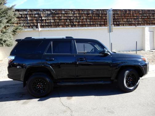 2022 Toyota 4Runner SR5