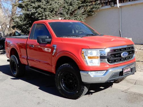 Red 2022 Ford F-150 XLT