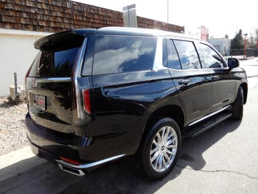 2022 Cadillac Escalade Premium Luxury