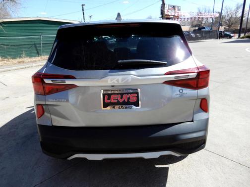 2023 Kia Seltos LX