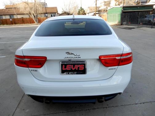2018 Jaguar XE 25t