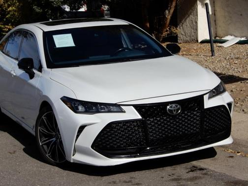 2019 Toyota Avalon XSE