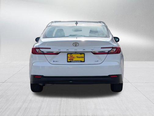 Ice Cap 2025 Toyota Camry LE