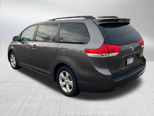 2014 Toyota Sienna LE