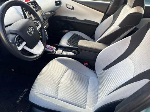 2017 Toyota Prius Three