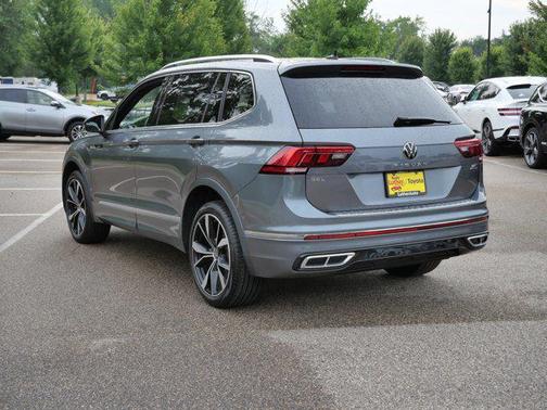 2022 Volkswagen Tiguan 2.0T SEL R-Line 4MOTION