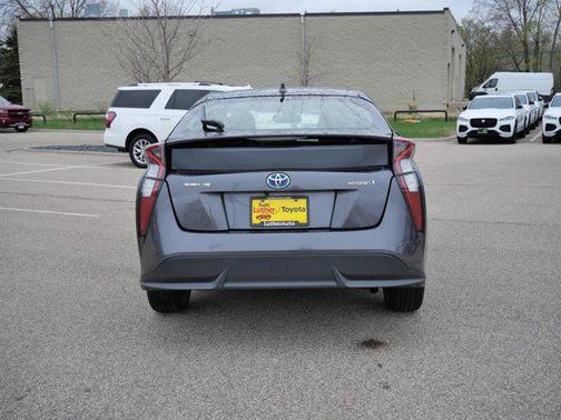 2017 Toyota Prius Four Touring