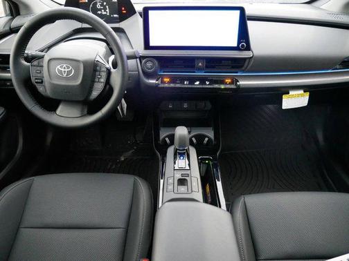 2025 Toyota Prius XLE