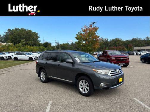 2011 Toyota Highlander SE