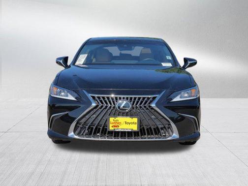 2022 Lexus ES 250 Base