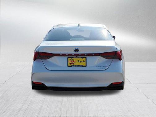 2020 Toyota Avalon Hybrid Limited