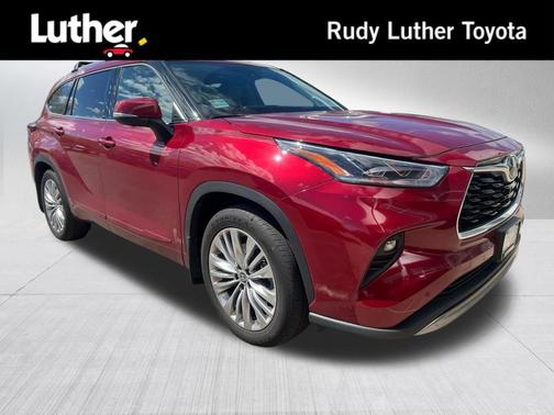 Ruby Flare Pearl 2024 Toyota Highlander Platinum