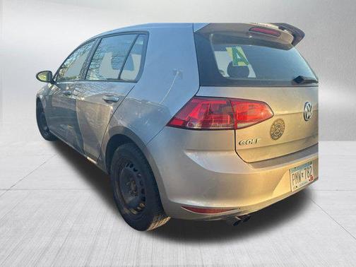 2017 Volkswagen Golf TSI S 4-Door