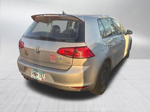 2017 Volkswagen Golf TSI S 4-Door