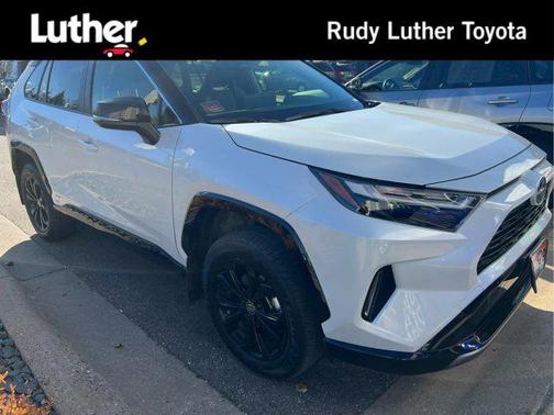 2023 Toyota RAV4 Hybrid SE