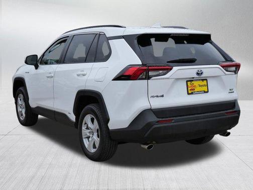 2021 Toyota RAV4 Hybrid XLE