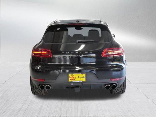 2018 Porsche Macan S