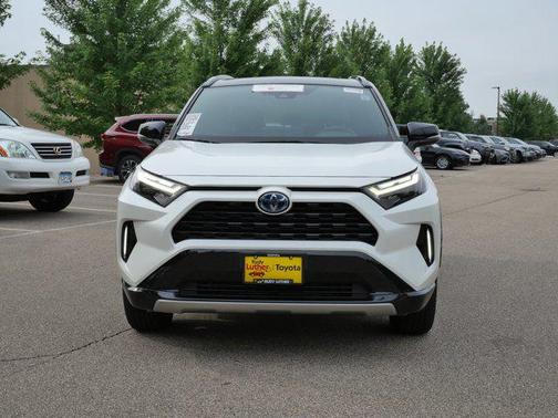 2022 Toyota RAV4 Hybrid SE