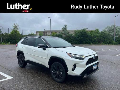 2022 Toyota RAV4 Hybrid SE