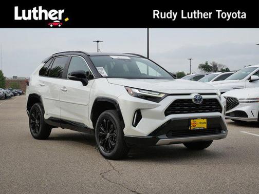 2022 Toyota RAV4 Hybrid SE