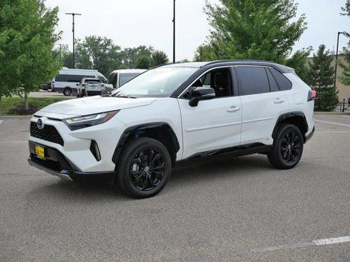2022 Toyota RAV4 Hybrid SE