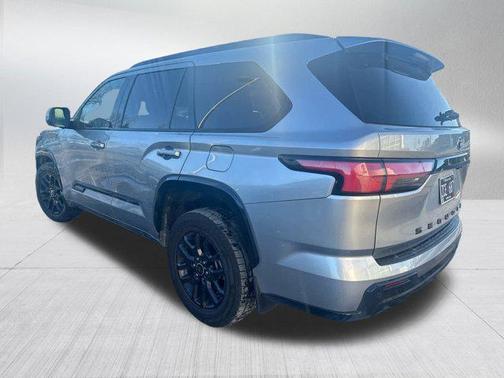 2023 Toyota Sequoia Platinum