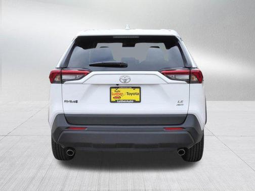 Ice Cap 2025 Toyota RAV4 LE
