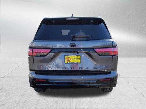 2025 Toyota Sequoia Platinum