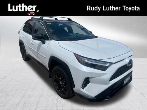 2024 Toyota RAV4 Hybrid SE