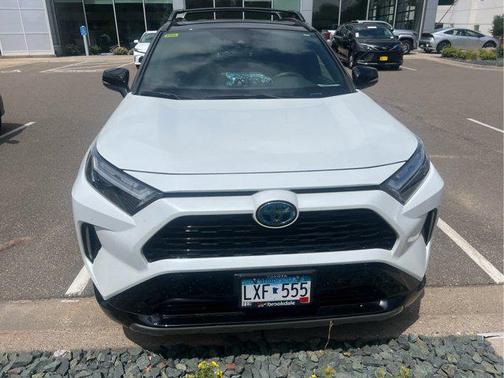 2024 Toyota RAV4 Hybrid SE