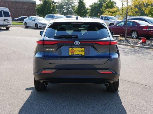 2024 Toyota Venza LE