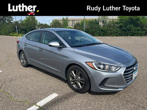 Shale Gray Metallic 2017 Hyundai ELANTRA SE