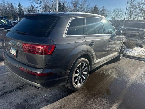 2019 Audi Q7 45 Premium Plus