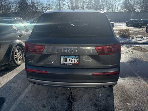 2019 Audi Q7 45 Premium Plus