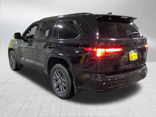 2024 Toyota Sequoia Platinum