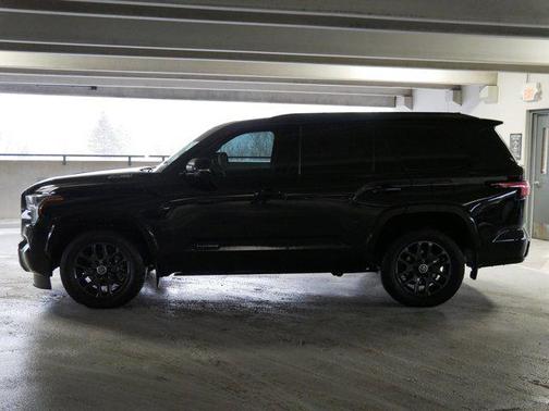 2024 Toyota Sequoia Platinum