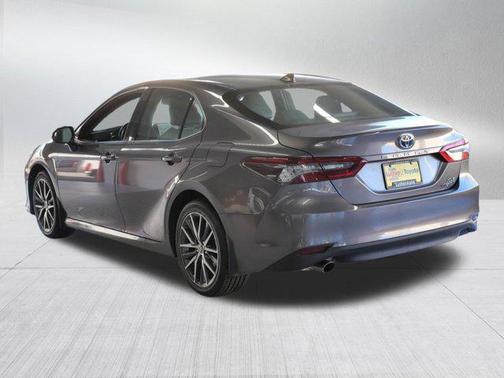 2023 Toyota Camry Hybrid XLE