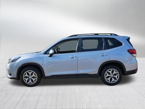 Ice Silver Metallic 2023 Subaru Forester Premium