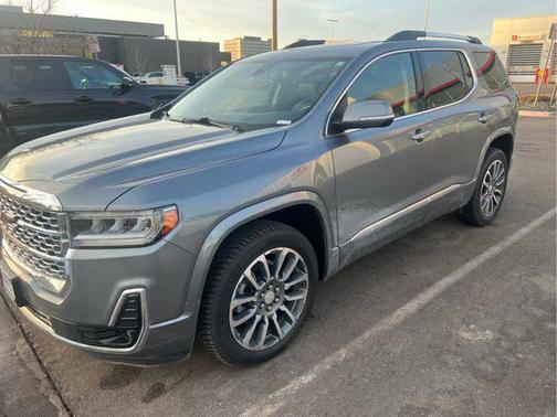2022 GMC Acadia Denali