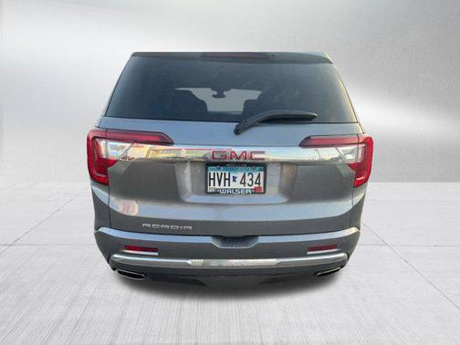 2022 GMC Acadia Denali