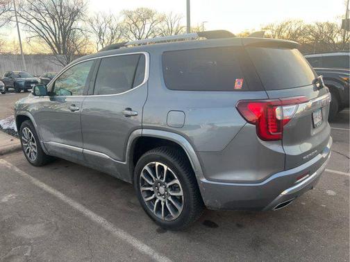 2022 GMC Acadia Denali