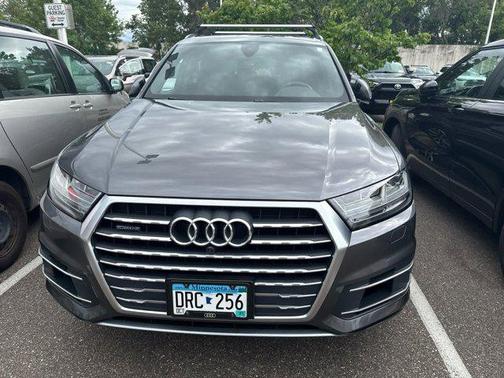 2019 Audi Q7 55 Premium Plus