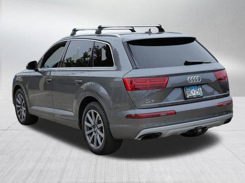 2019 Audi Q7 55 Premium Plus