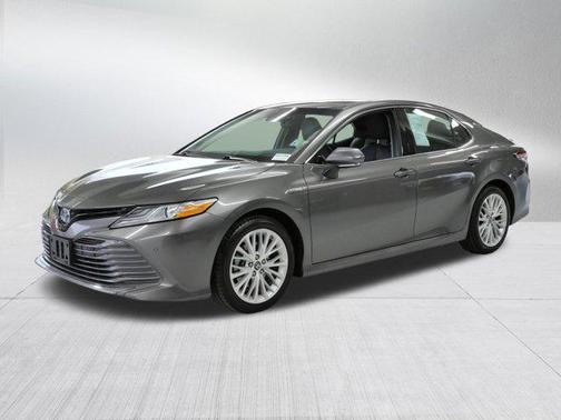 2018 Toyota Camry Hybrid XLE