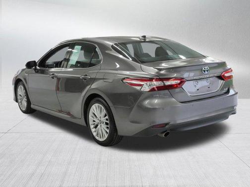 2018 Toyota Camry Hybrid XLE