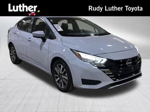 Gray Sky Pearl 2025 Nissan Versa 1.6 SV