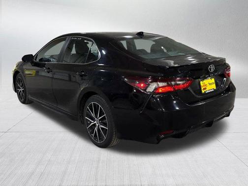 Midnight Black Metallic 2023 Toyota Camry SE