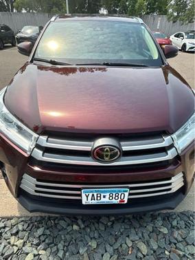 Ooh La La Rouge Mica 2019 Toyota Highlander XLE
