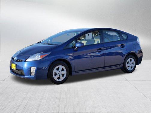 2010 Toyota Prius III