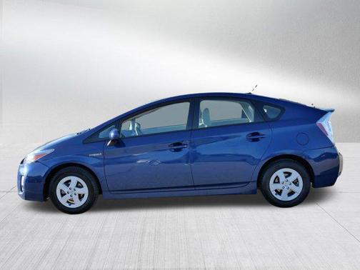 2010 Toyota Prius III